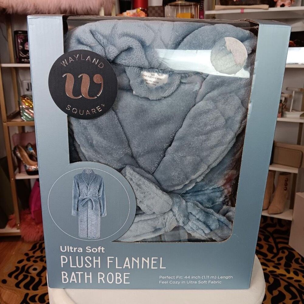 NEW WAYLAND SQUARE ULTRA SOFT PLUSH BATH ROBE 44" LONG STEEL BLUE ONE SIZE